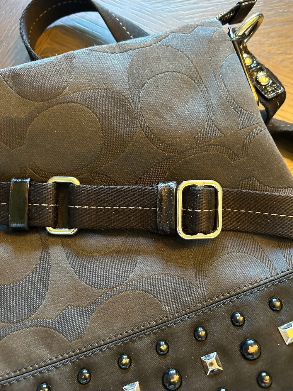Coach Black Signature Sateen Crossbody w Stud Accents EXCELLENT CONDITION 12x10 - Picture 10 of 11